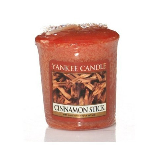 Yankee Candle Aromatická votivní svíčka Skořice s hřebíčkem (Cinnamon Stick) 49 g